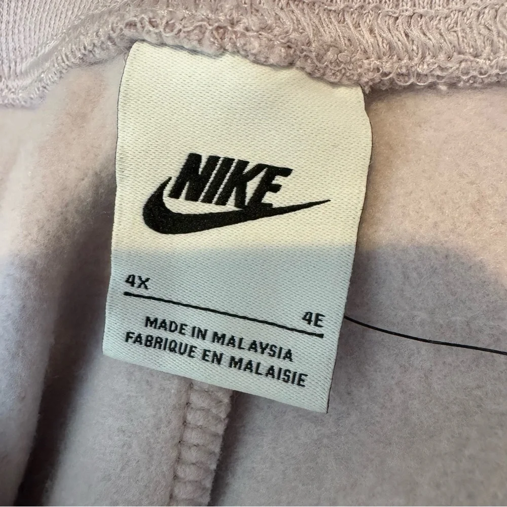 Nike 80% cotton